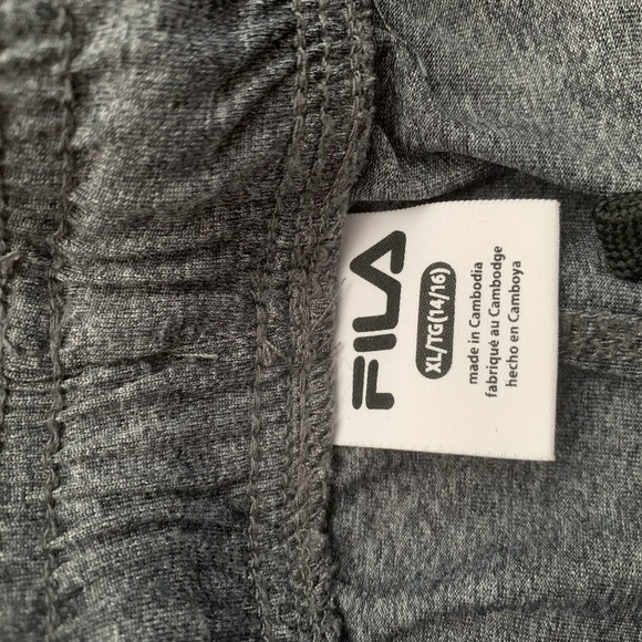 New fila shorts and pants - Picture 5 of 10